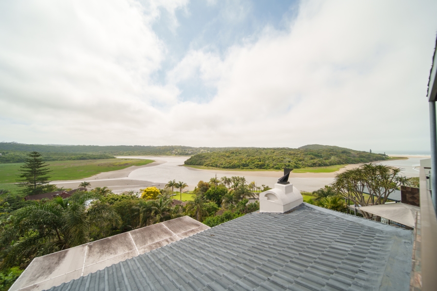 4 Bedroom Property for Sale in Bonza Bay Eastern Cape